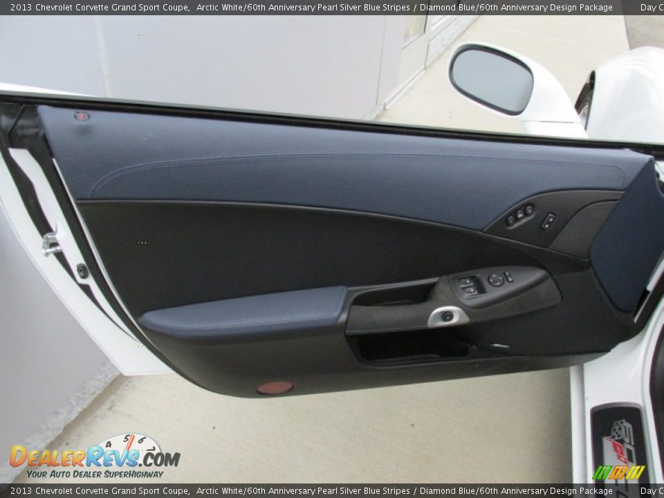 Door Panel of 2013 Chevrolet Corvette Grand Sport Coupe Photo #11