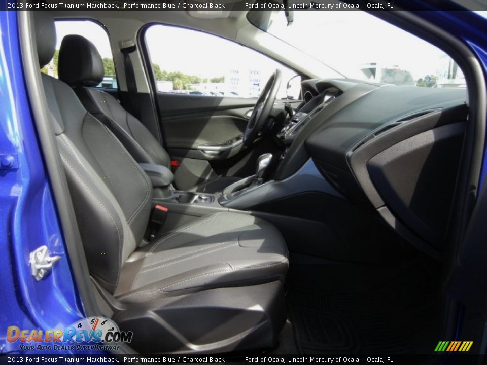 2013 Ford Focus Titanium Hatchback Performance Blue / Charcoal Black Photo #18