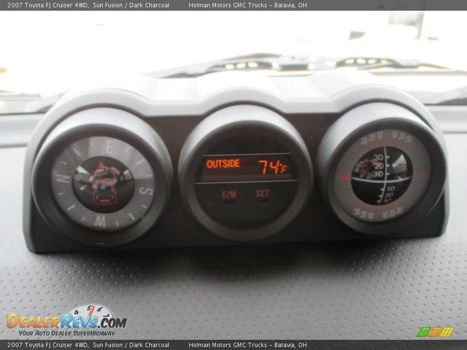 2007 Toyota FJ Cruiser 4WD Gauges Photo #7