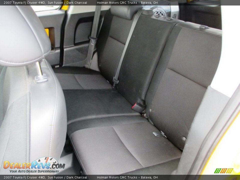 Rear Seat of 2007 Toyota FJ Cruiser 4WD Photo #20