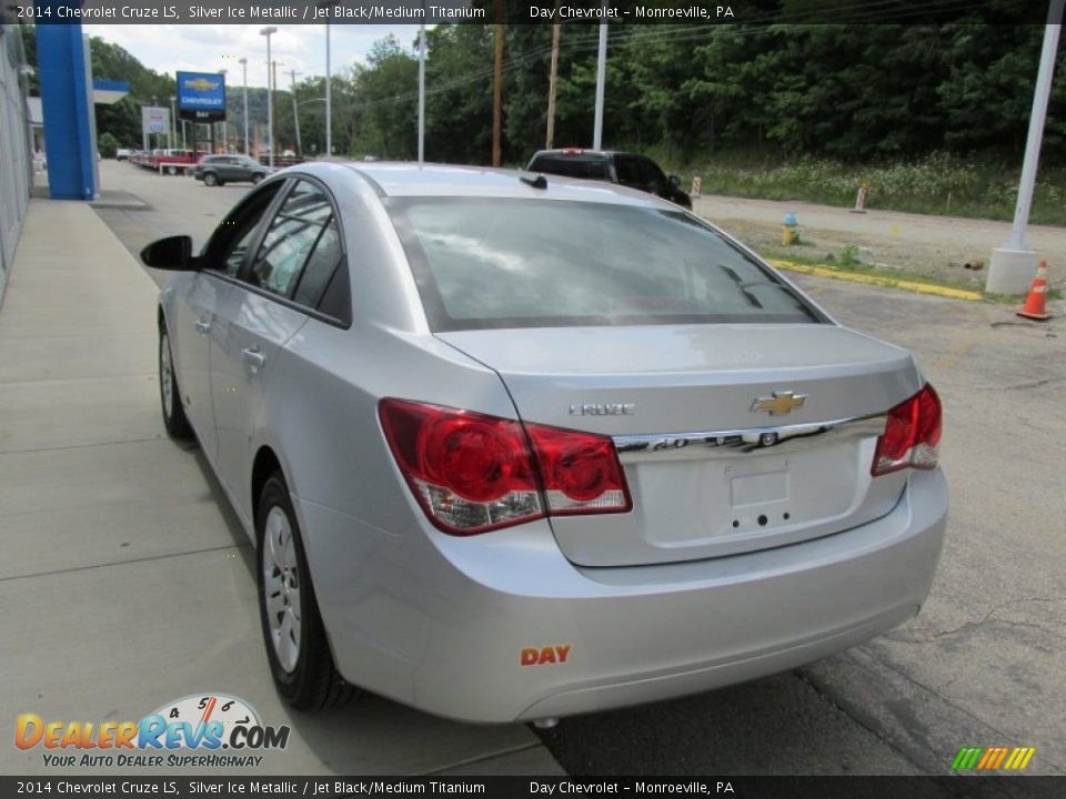 2014 Chevrolet Cruze LS Silver Ice Metallic / Jet Black/Medium Titanium Photo #6