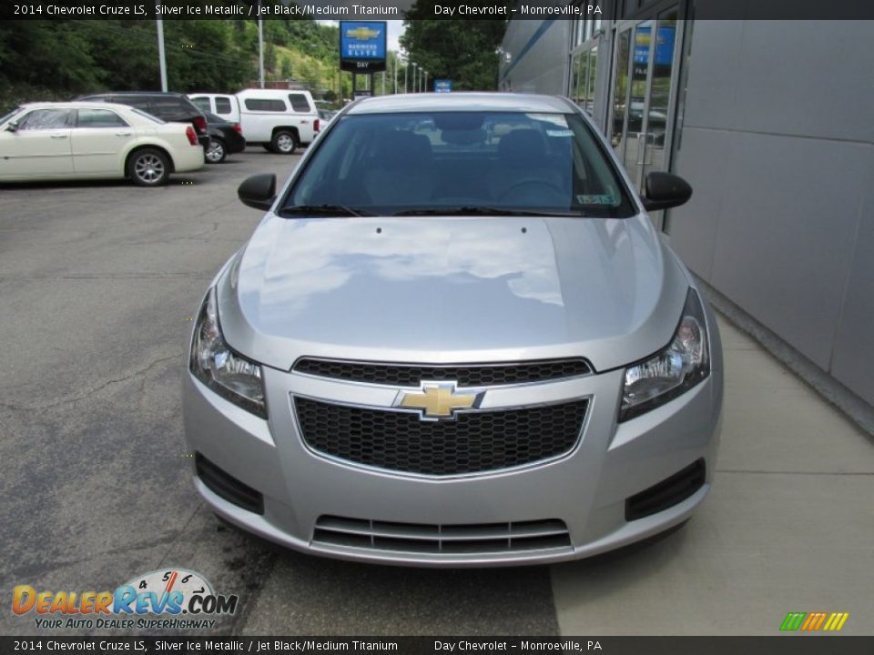 2014 Chevrolet Cruze LS Silver Ice Metallic / Jet Black/Medium Titanium Photo #8