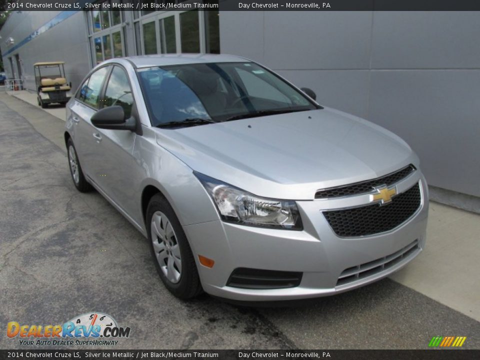 2014 Chevrolet Cruze LS Silver Ice Metallic / Jet Black/Medium Titanium Photo #9