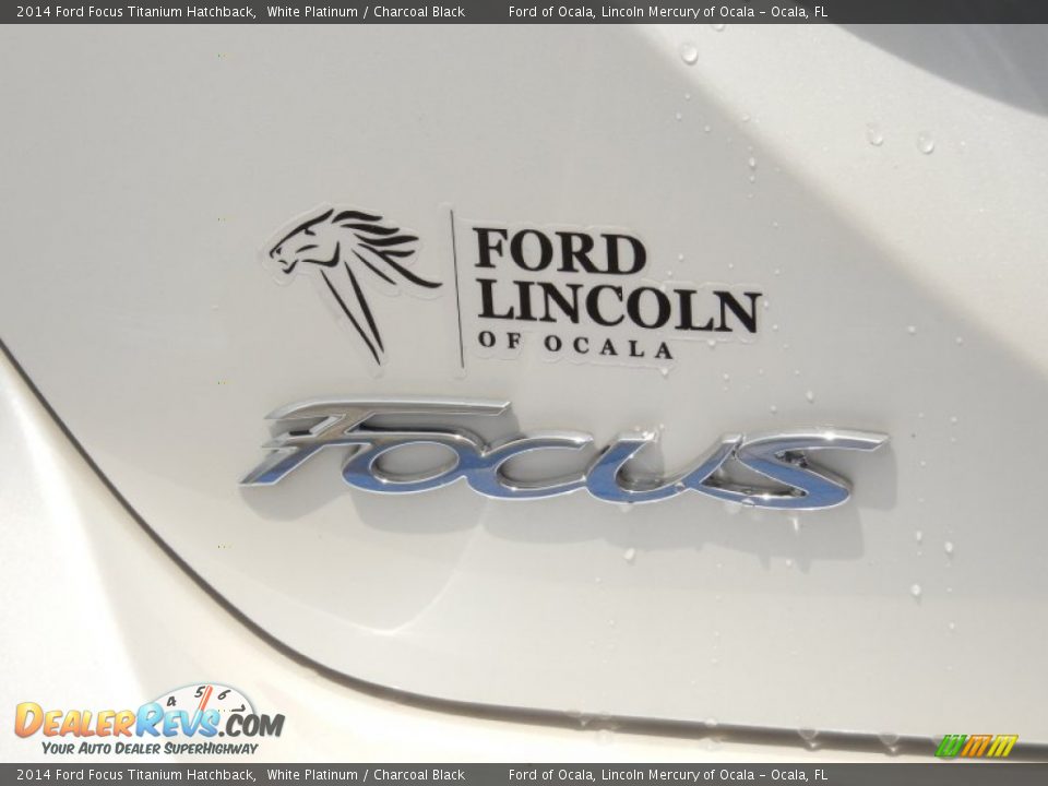 2014 Ford Focus Titanium Hatchback White Platinum / Charcoal Black Photo #4