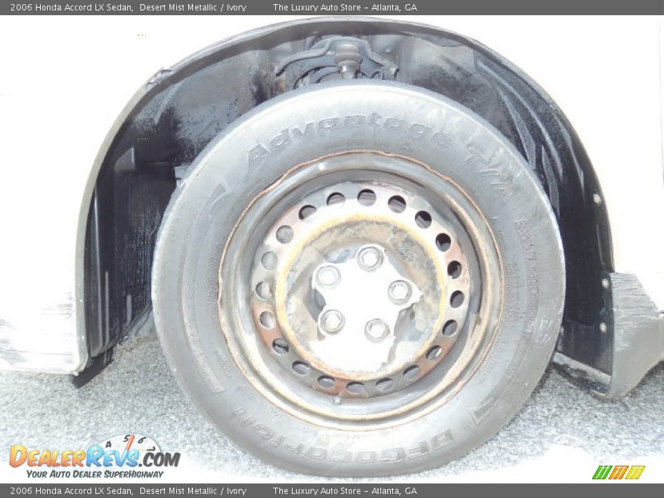 2006 Honda Accord LX Sedan Desert Mist Metallic / Ivory Photo #5