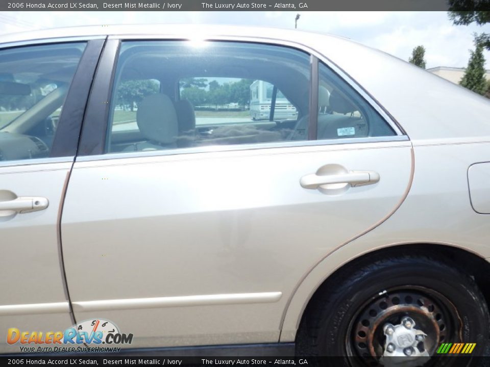 2006 Honda Accord LX Sedan Desert Mist Metallic / Ivory Photo #12