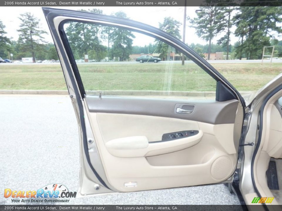 2006 Honda Accord LX Sedan Desert Mist Metallic / Ivory Photo #29