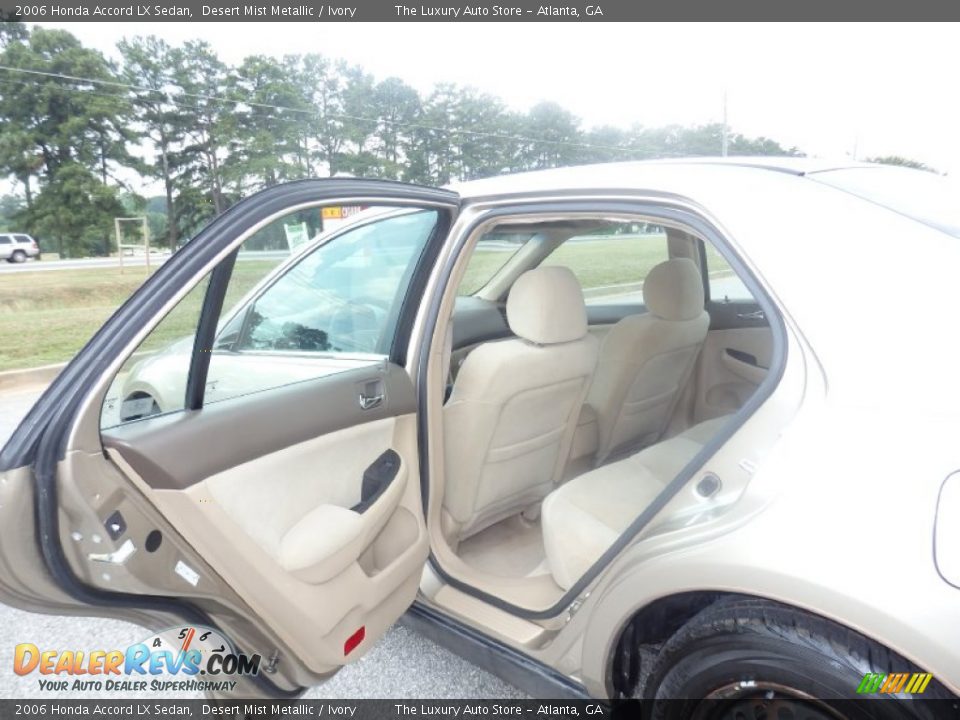 2006 Honda Accord LX Sedan Desert Mist Metallic / Ivory Photo #36