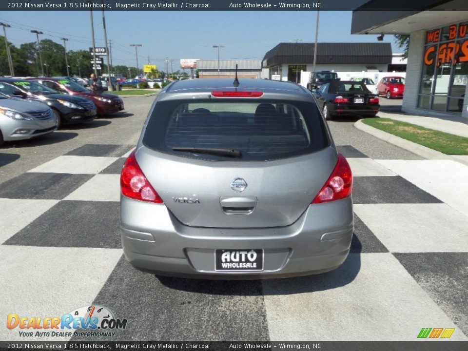 2012 Nissan Versa 1.8 S Hatchback Magnetic Gray Metallic / Charcoal Photo #4