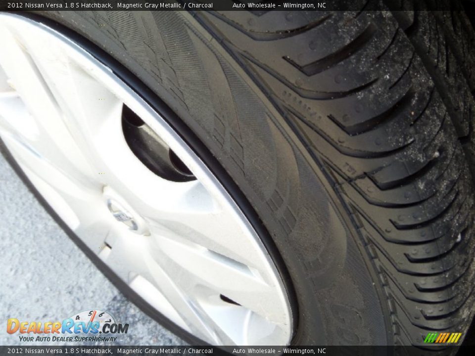 2012 Nissan Versa 1.8 S Hatchback Magnetic Gray Metallic / Charcoal Photo #8