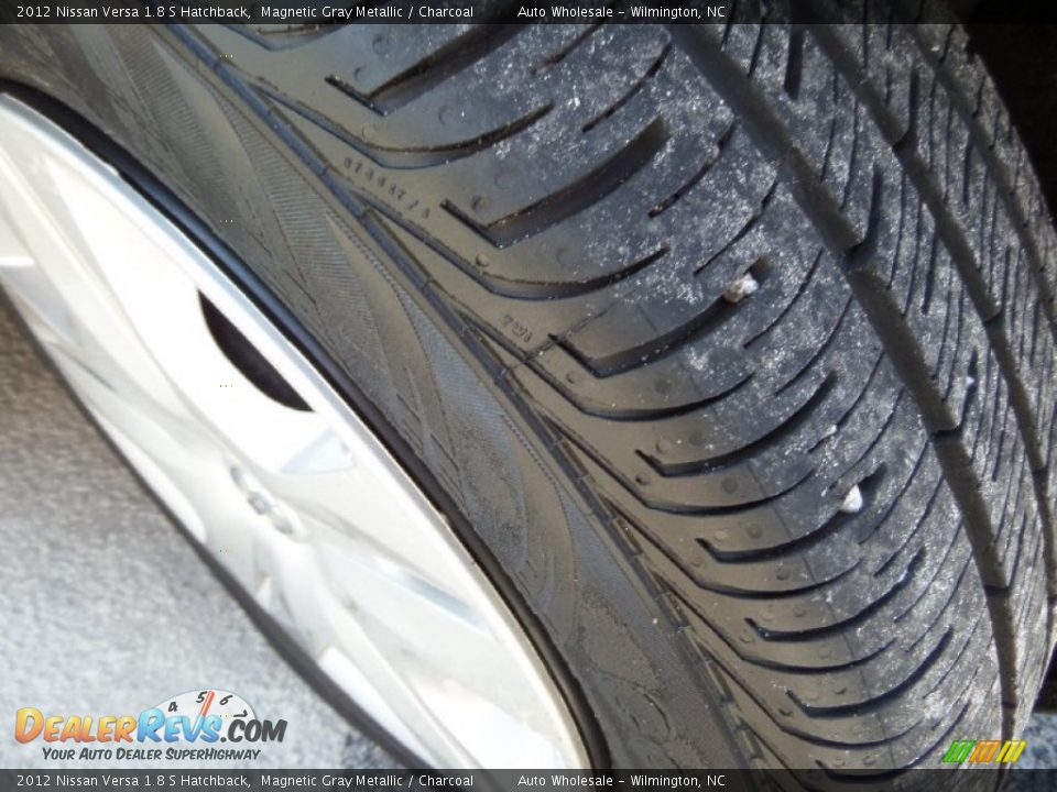 2012 Nissan Versa 1.8 S Hatchback Magnetic Gray Metallic / Charcoal Photo #9