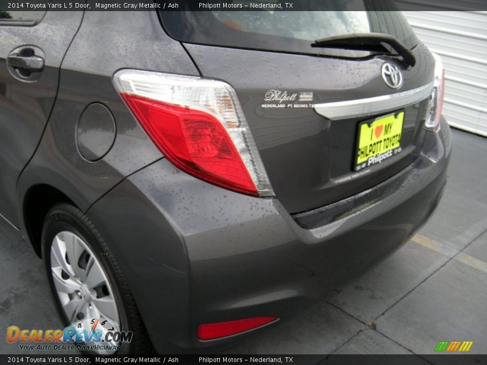 2014 Toyota Yaris L 5 Door Magnetic Gray Metallic / Ash Photo #20