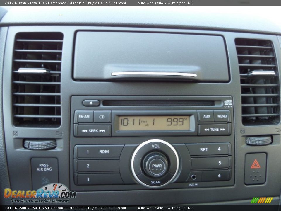2012 Nissan Versa 1.8 S Hatchback Magnetic Gray Metallic / Charcoal Photo #17
