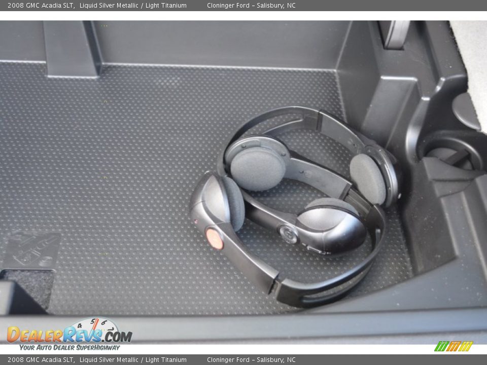 2008 GMC Acadia SLT Liquid Silver Metallic / Light Titanium Photo #14