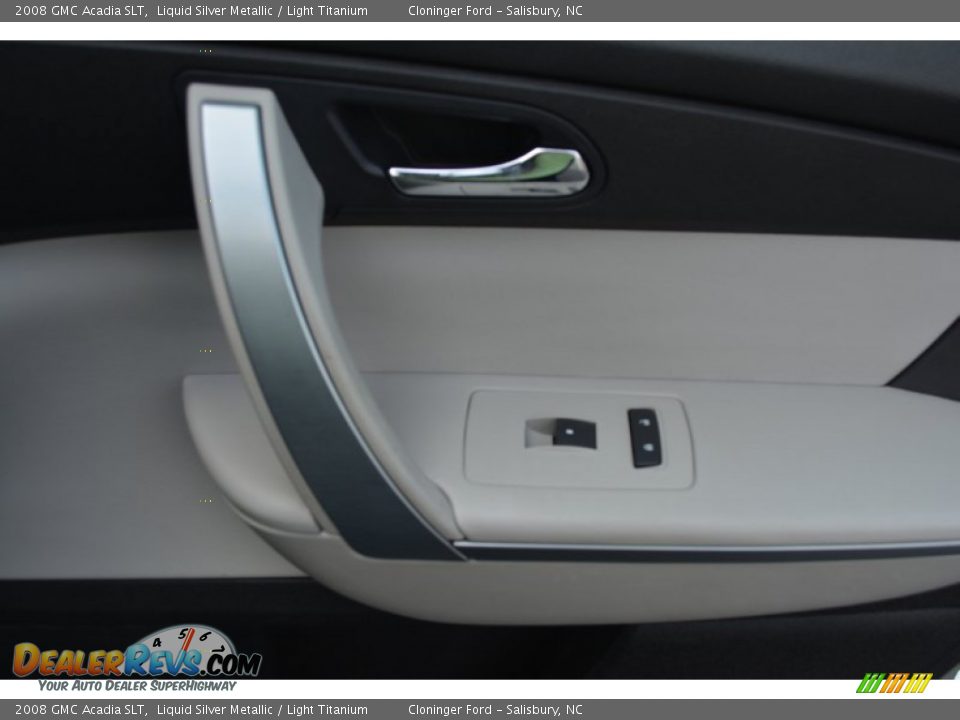 2008 GMC Acadia SLT Liquid Silver Metallic / Light Titanium Photo #17