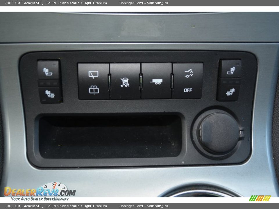 Controls of 2008 GMC Acadia SLT Photo #26