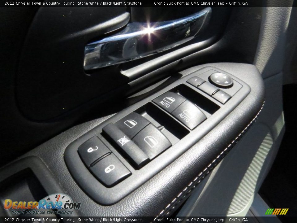 2012 Chrysler Town & Country Touring Stone White / Black/Light Graystone Photo #12