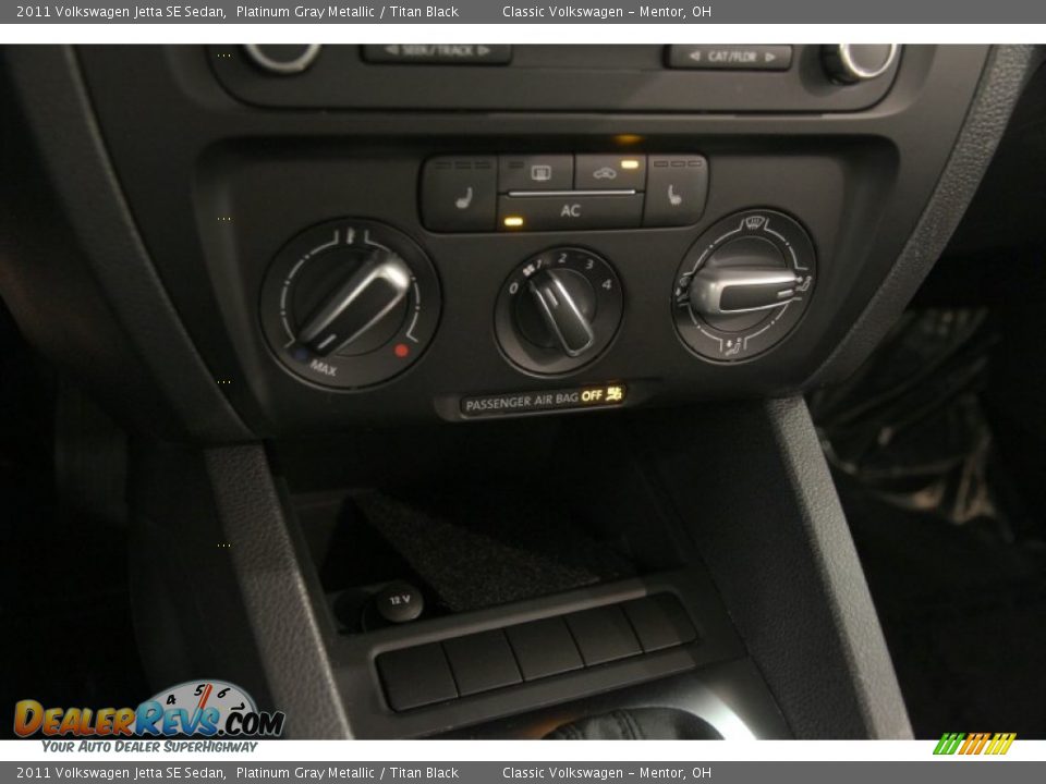 2011 Volkswagen Jetta SE Sedan Platinum Gray Metallic / Titan Black Photo #9