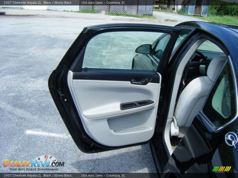 2007 Chevrolet Impala LS Black / Ebony Black Photo #12