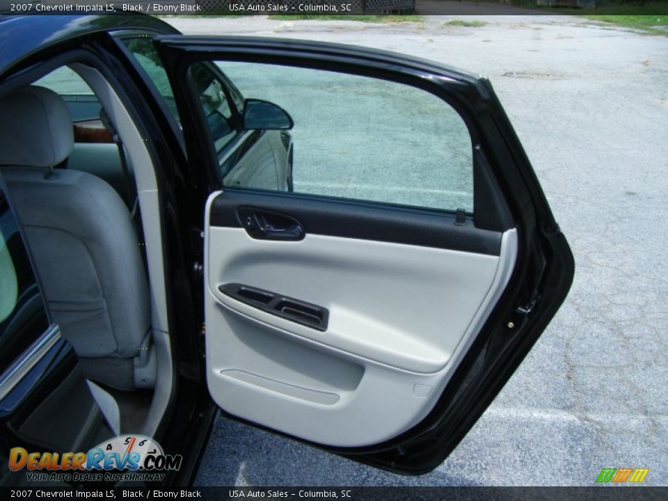 2007 Chevrolet Impala LS Black / Ebony Black Photo #14
