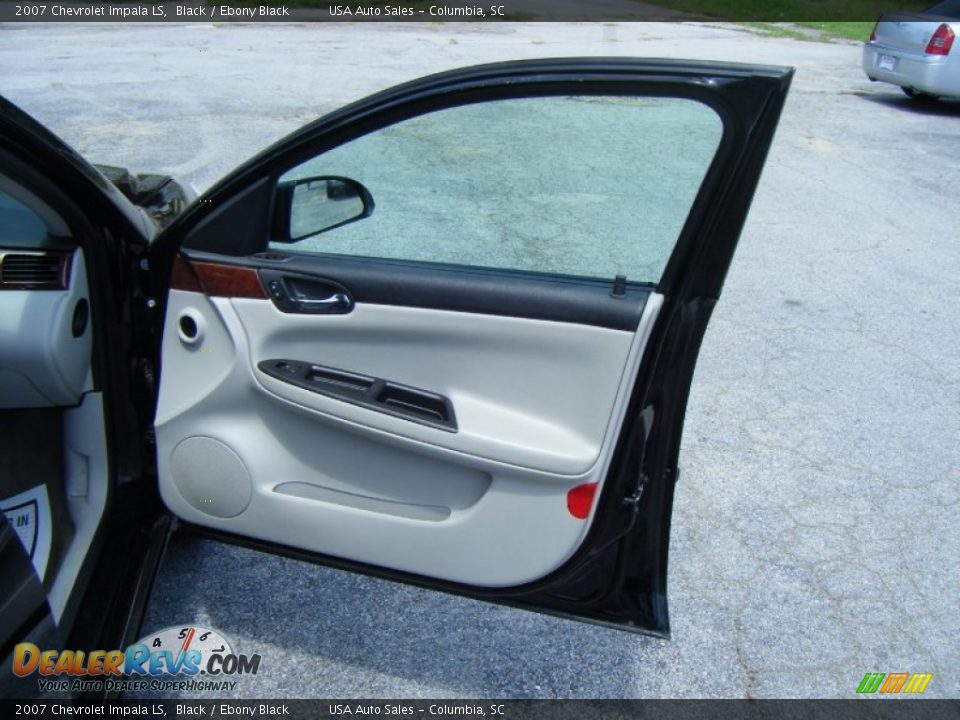 2007 Chevrolet Impala LS Black / Ebony Black Photo #16