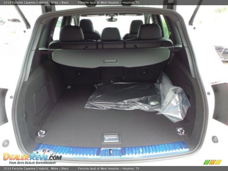 2014 Porsche Cayenne S Hybrid Trunk Photo #29