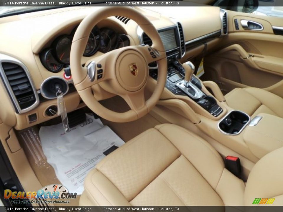 Luxor Beige Interior - 2014 Porsche Cayenne Diesel Photo #12