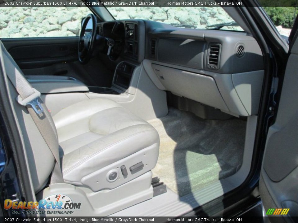 2003 Chevrolet Suburban 1500 LT 4x4 Indigo Blue Metallic / Gray/Dark Charcoal Photo #33