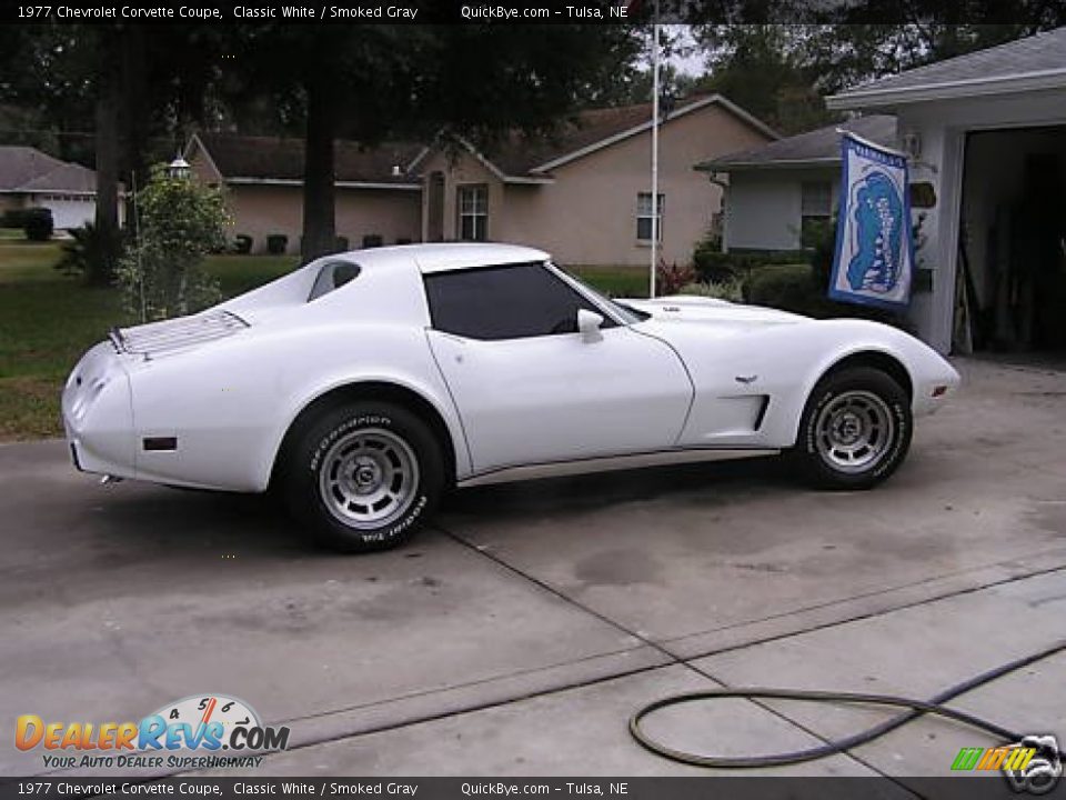 1977 Chevrolet Corvette Coupe Classic White / Smoked Gray Photo #3