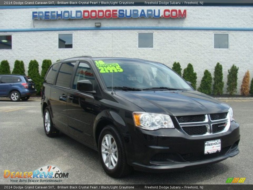 2014 Dodge Grand Caravan SXT Brilliant Black Crystal Pearl / Black/Light Graystone Photo #1
