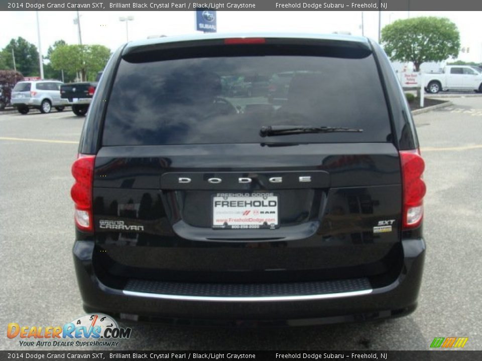 2014 Dodge Grand Caravan SXT Brilliant Black Crystal Pearl / Black/Light Graystone Photo #5