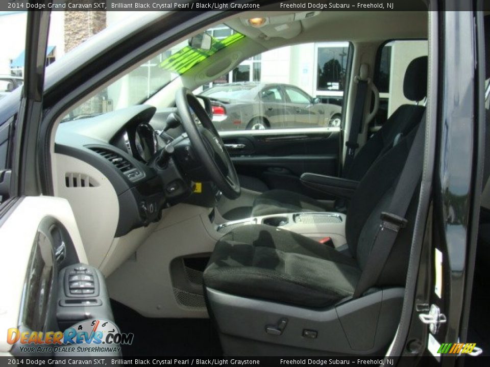 2014 Dodge Grand Caravan SXT Brilliant Black Crystal Pearl / Black/Light Graystone Photo #15