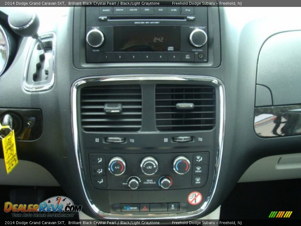 2014 Dodge Grand Caravan SXT Brilliant Black Crystal Pearl / Black/Light Graystone Photo #22