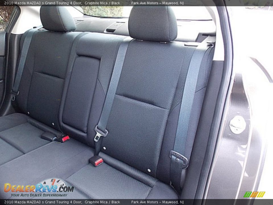 2010 Mazda MAZDA3 s Grand Touring 4 Door Graphite Mica / Black Photo #16