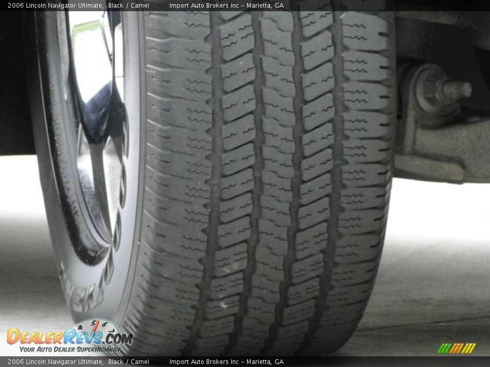 2006 Lincoln Navigator Ultimate Black / Camel Photo #11