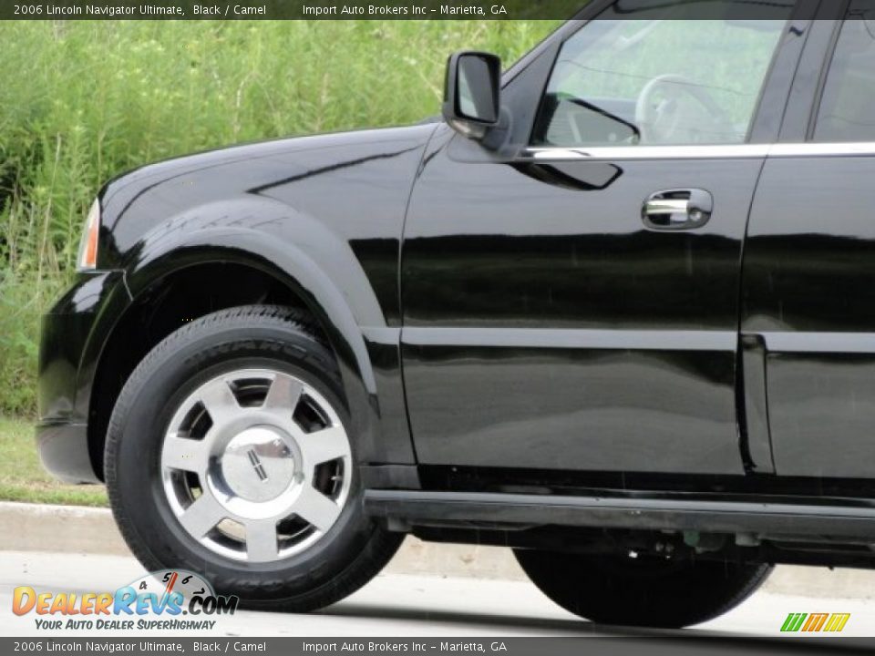 2006 Lincoln Navigator Ultimate Black / Camel Photo #12