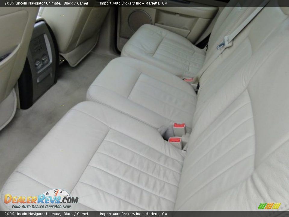 2006 Lincoln Navigator Ultimate Black / Camel Photo #15