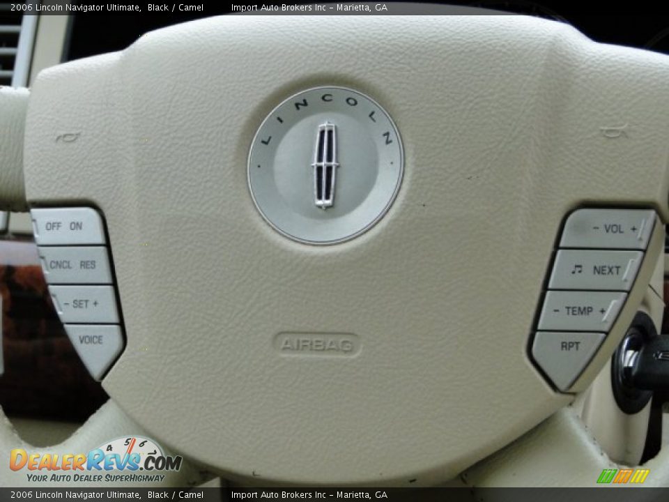 2006 Lincoln Navigator Ultimate Black / Camel Photo #21