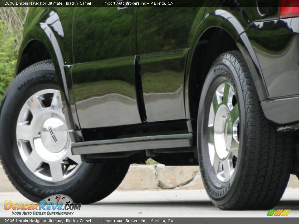 2006 Lincoln Navigator Ultimate Black / Camel Photo #31