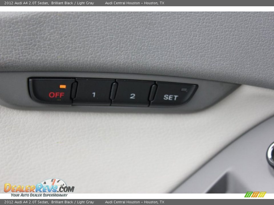 2012 Audi A4 2.0T Sedan Brilliant Black / Light Gray Photo #12