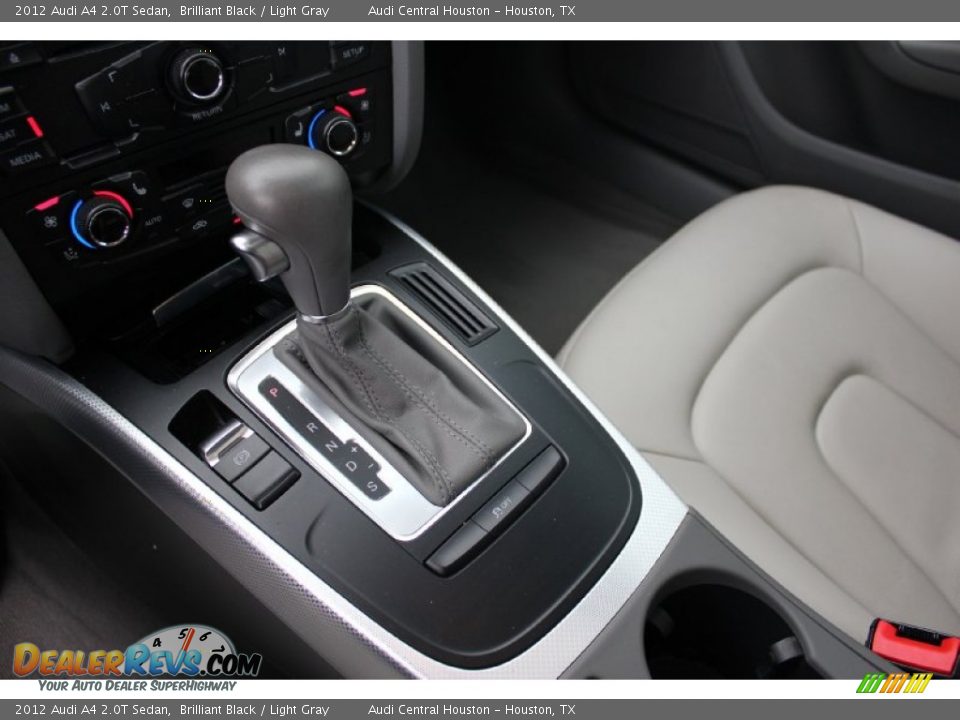 2012 Audi A4 2.0T Sedan Brilliant Black / Light Gray Photo #18