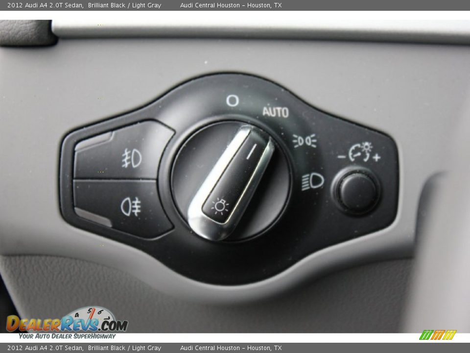 2012 Audi A4 2.0T Sedan Brilliant Black / Light Gray Photo #26