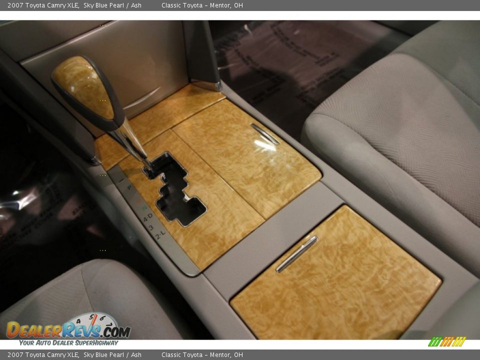 2007 Toyota Camry XLE Sky Blue Pearl / Ash Photo #10