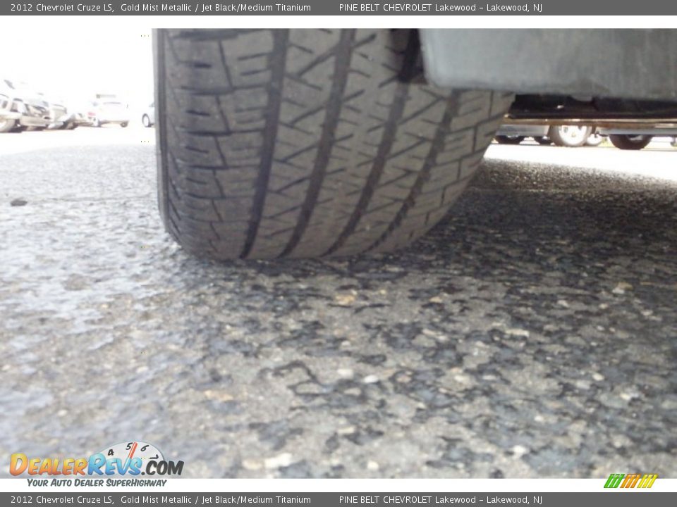 2012 Chevrolet Cruze LS Gold Mist Metallic / Jet Black/Medium Titanium Photo #22