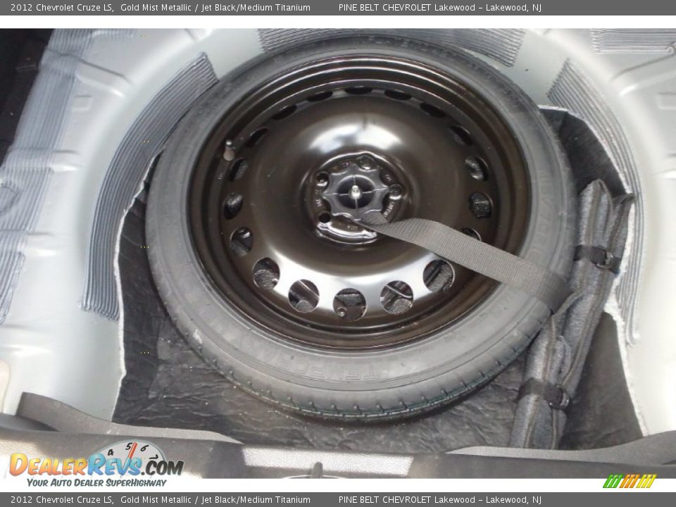 2012 Chevrolet Cruze LS Gold Mist Metallic / Jet Black/Medium Titanium Photo #26