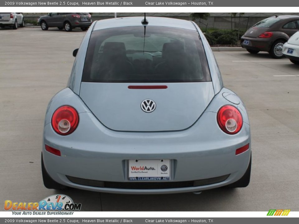 2009 Volkswagen New Beetle 2.5 Coupe Heaven Blue Metallic / Black Photo #8