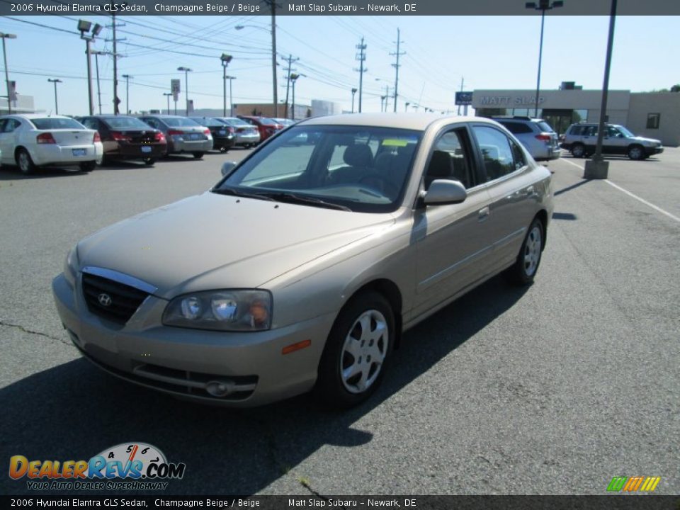 2006 Hyundai Elantra GLS Sedan Champagne Beige / Beige Photo #2