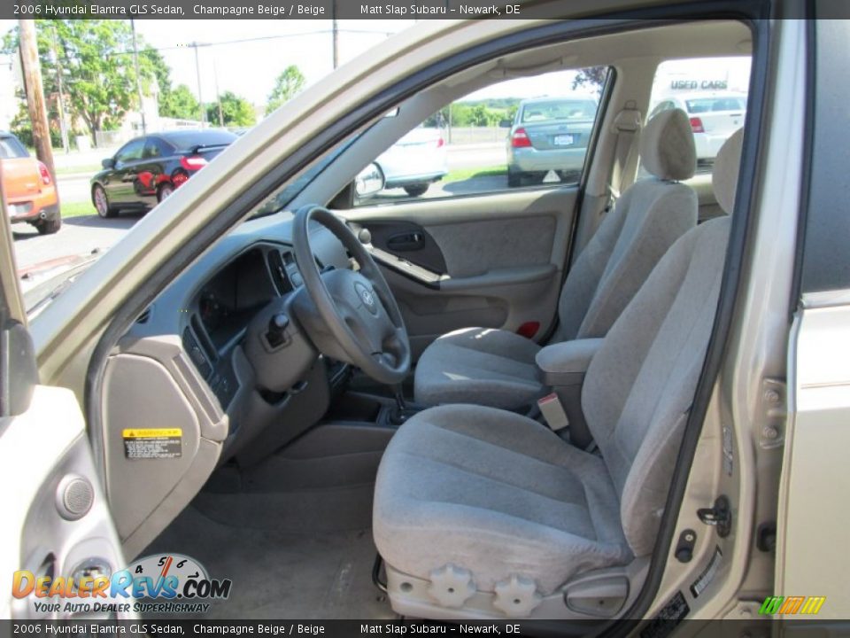 2006 Hyundai Elantra GLS Sedan Champagne Beige / Beige Photo #11