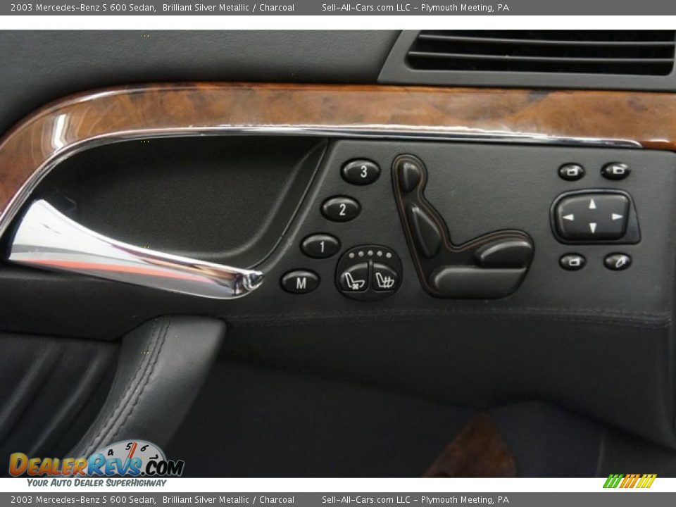 Controls of 2003 Mercedes-Benz S 600 Sedan Photo #21