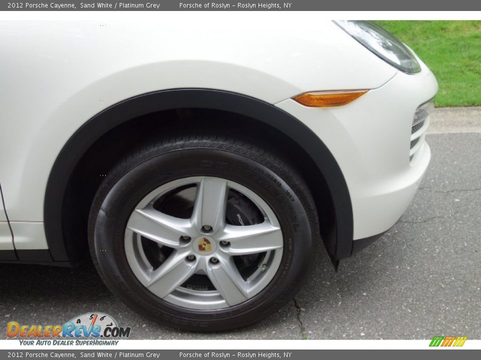 2012 Porsche Cayenne Sand White / Platinum Grey Photo #10